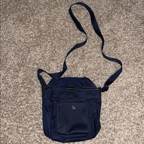 lululemon athletica Handbags - Lululemon satchel